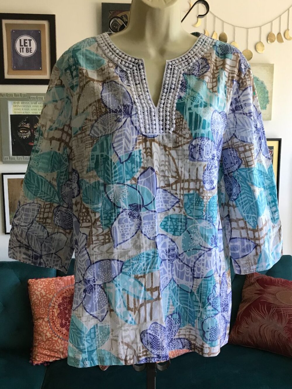 ALFRED DUNNER size 16 Aqua Blue & Brown Batik Floral Embellished Tunic Top